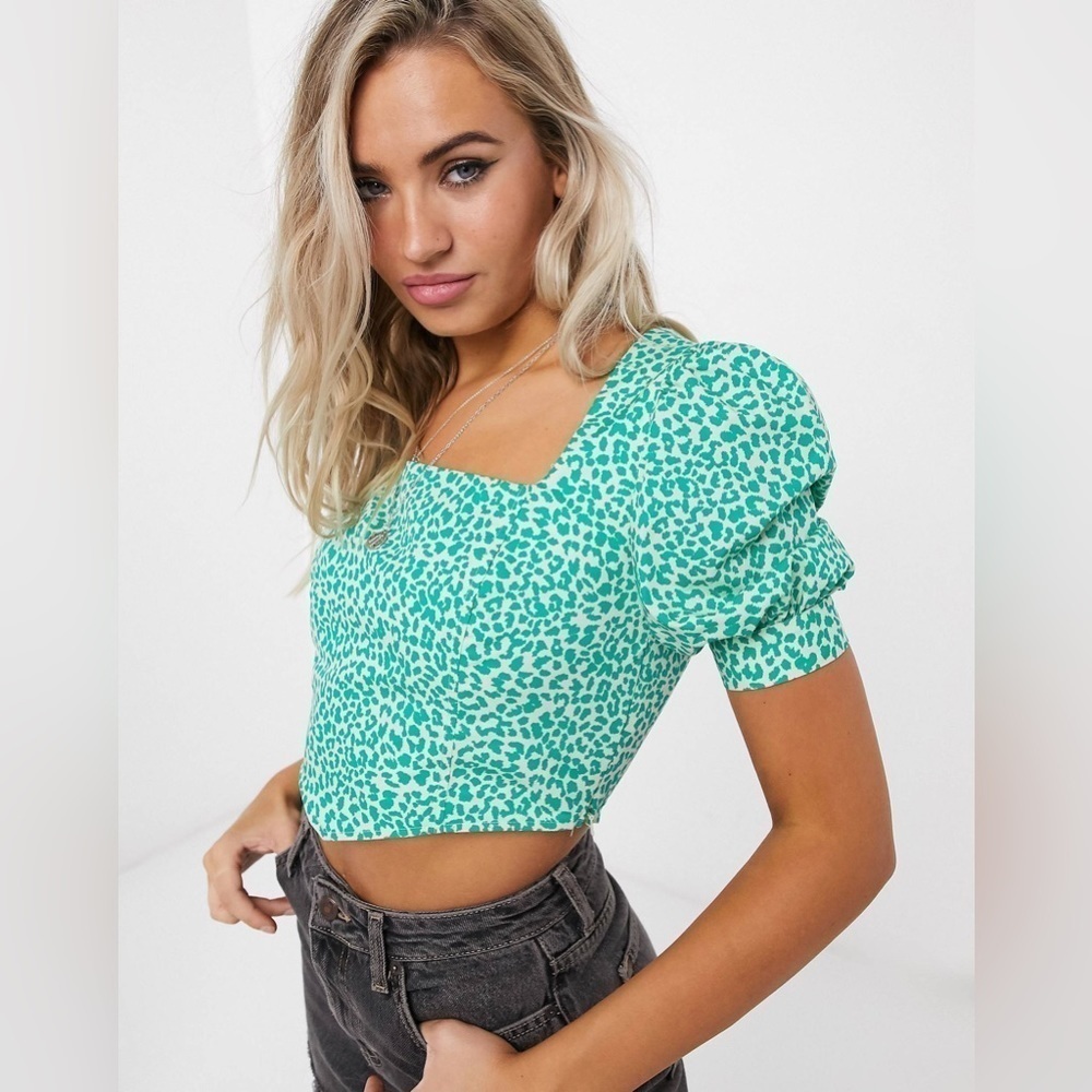 🚨 3 for $25 - Topshop leopard print corset blouse in green